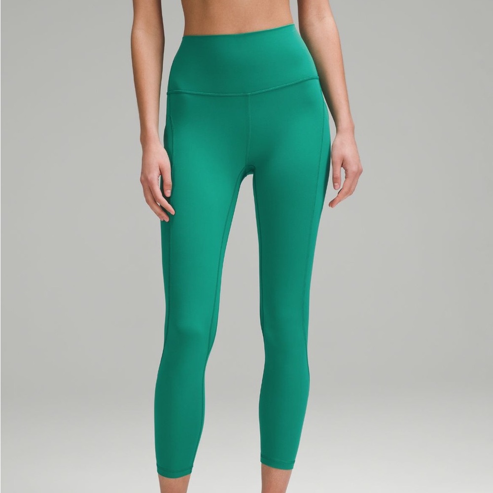 Lululemon align 23” crop leggings with pockets barely worn